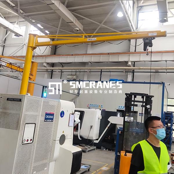 東莞模具制造廠使用現(xiàn)場